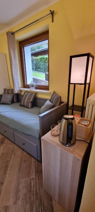세인트 니콜라스 Lo Noyer Et Les Roses B&B 외부 사진