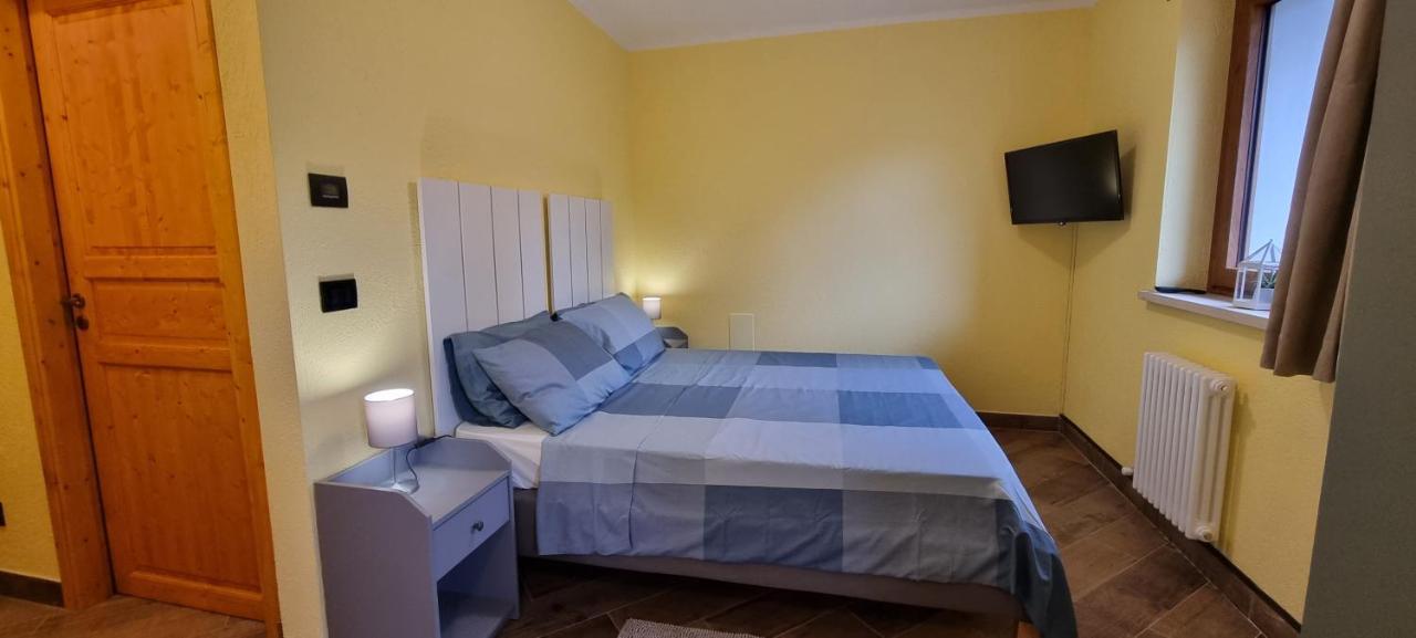 세인트 니콜라스 Lo Noyer Et Les Roses B&B 외부 사진